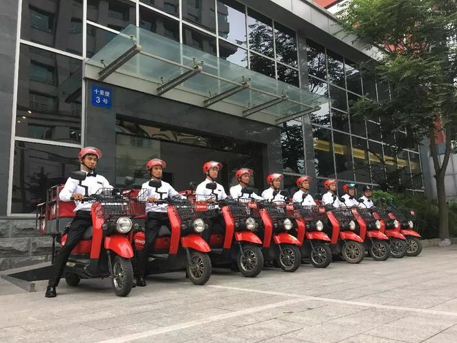 化"的探索與嘗試還正處于萌芽階段,但從無(wú)人工廠到無(wú)人駕駛到無(wú)人超市
