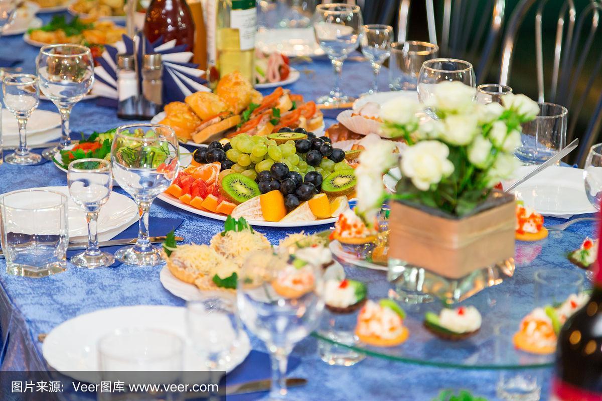 含酒精飲料,桌子,正餐宴會(huì),結(jié)婚宴會(huì),小吃